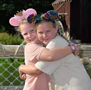 Meet your Posher, Sharon